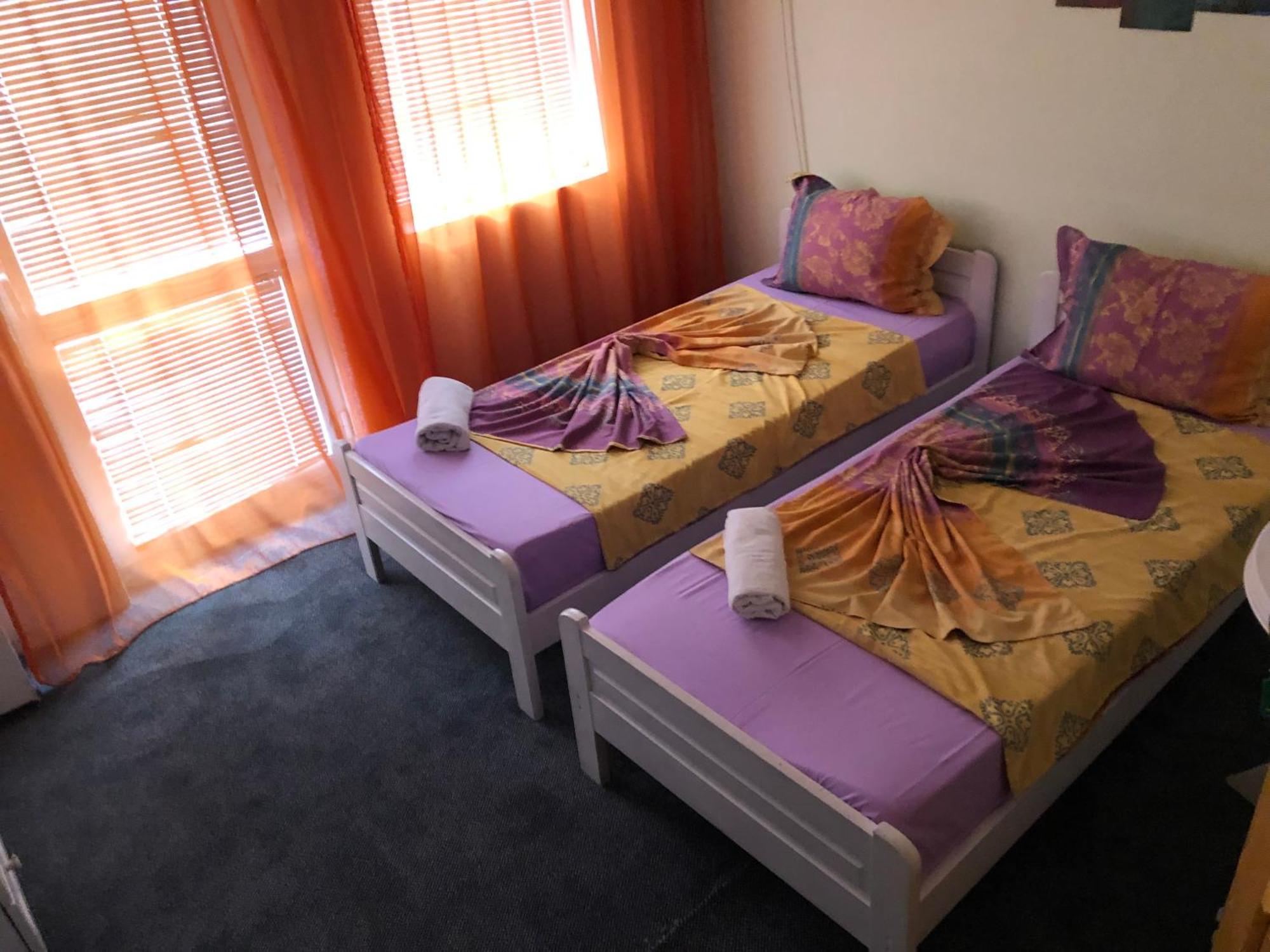 Guesthouse Flora คีตาน ภายนอก รูปภาพ