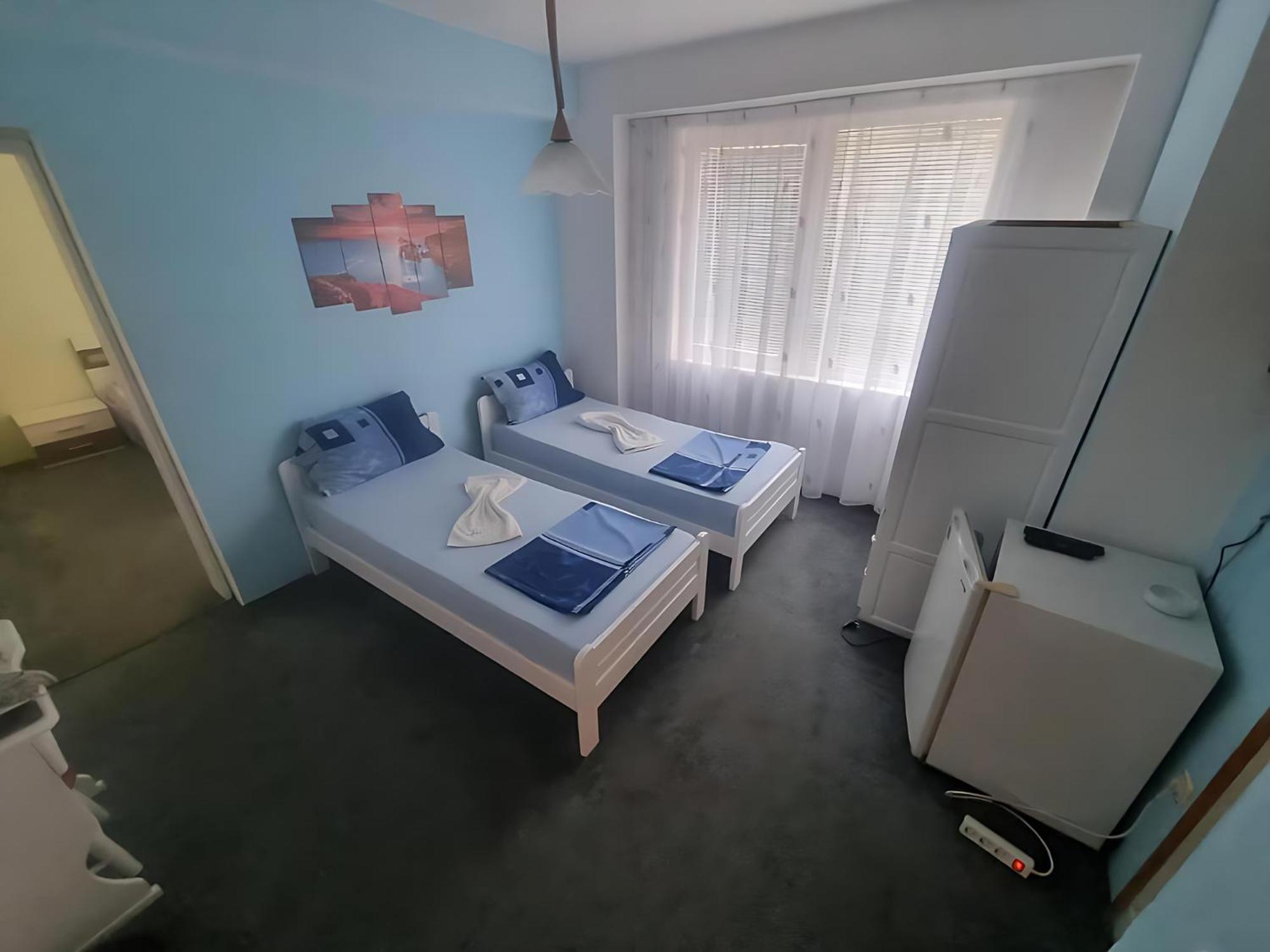 Guesthouse Flora คีตาน ภายนอก รูปภาพ