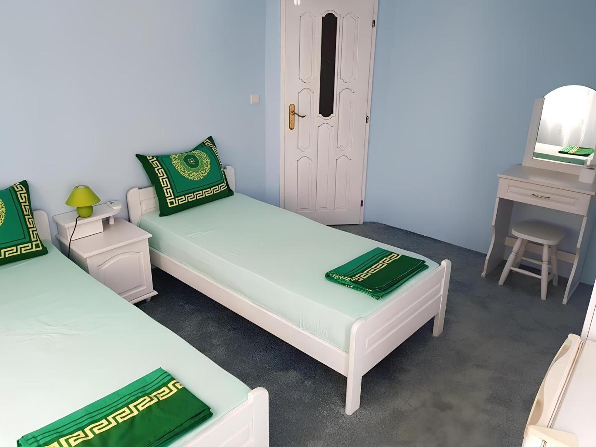 Guesthouse Flora คีตาน ภายนอก รูปภาพ